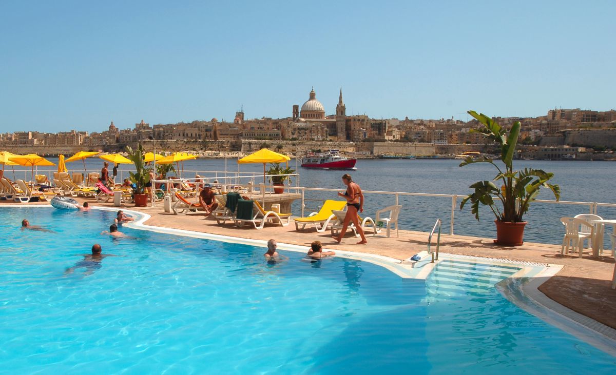 Fortina Spa Resort Sliema Luaran gambar St Lucian's Pool