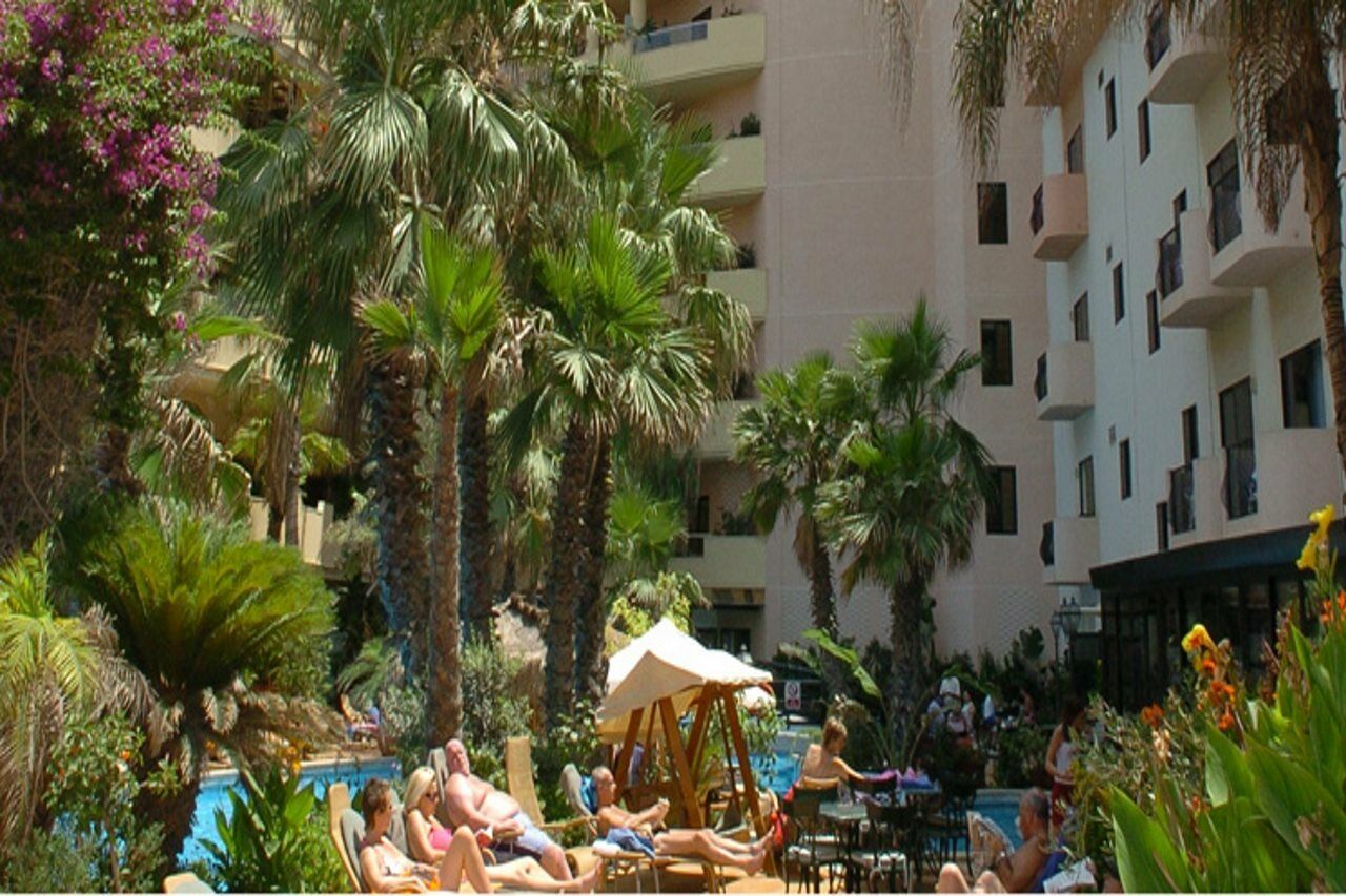 Fortina Spa Resort Sliema Luaran gambar The hotel's pool